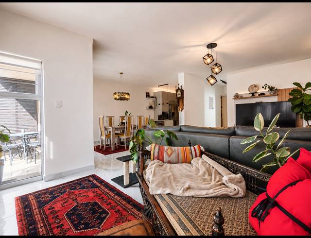 3 BEDROOM TOWNHOUSE FOR SALE IN THREE RIVERS